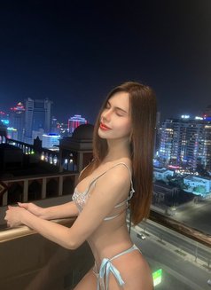 Linly Model Thailand - Transsexual escort in Al Manama Photo 6 of 15