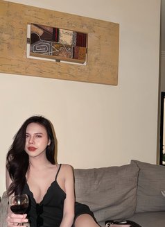 Linly Model Thailand - Acompañantes transexual in Al Manama Photo 8 of 11