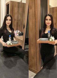 Linly - escort in Riyadh Photo 4 of 5