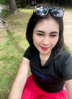 Linly - masseuse in Phuket Photo 2 of 10