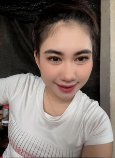 Linly - masseuse in Phuket Photo 3 of 10