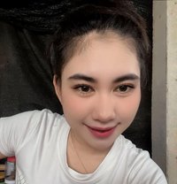 Linly - masseuse in Phuket