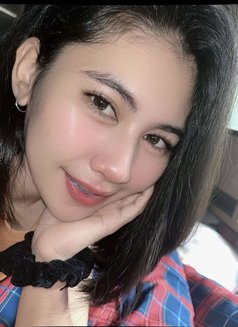 Linly - masseuse in Phuket Photo 4 of 10