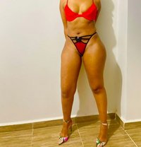 Linny - Intérprete de adultos in Cairo