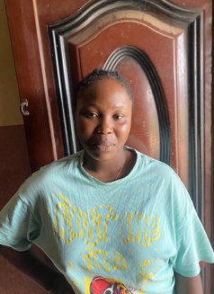 Linny - Transsexual escort in Lagos, Nigeria Photo 6 of 7