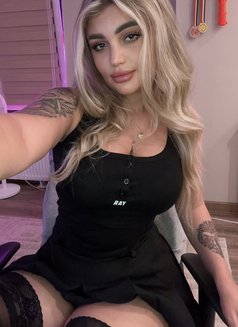 Linsaaa - escort in Montenegro Photo 1 of 4