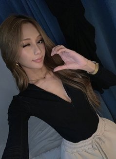 LINSY - Transsexual escort in Manila Photo 28 of 29