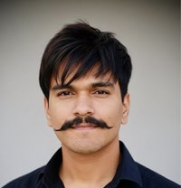 Lionere - Acompañantes masculino in Ahmedabad