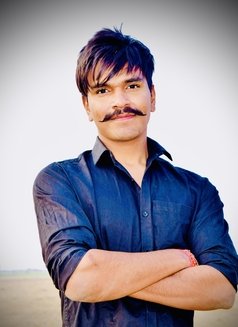 Lionere - Male escort in Jaipur Photo 2 of 3