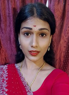Lipse - Transsexual escort in Bangalore Photo 1 of 4