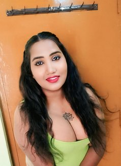 Lipsika Pussy Queen Bangalore - Transsexual escort in Bangalore Photo 3 of 25