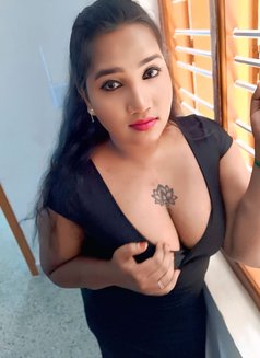 Lipsika Pussy Queen Bangalore - Transsexual escort in Bangalore Photo 18 of 25