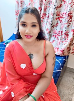 Lipsika Pussy Queen Bangalore - Transsexual escort in Bangalore Photo 27 of 30