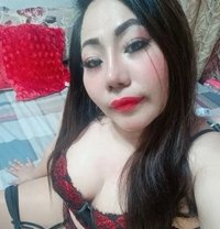 Lira Marie squirting queen/domina - puta in Manila Photo 9 of 10