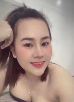 Lisa, Anal, No Condom - puta in Muscat Photo 1 of 1