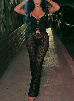 Lisa - escort in London Photo 1 of 3