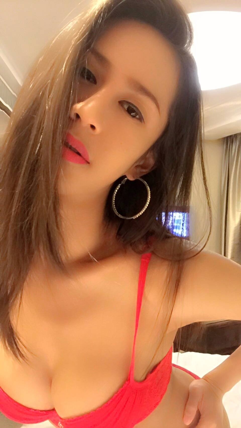Asian Shemale Lisa Long - Lisa Benz Porn From Bkk Thailand, Thai Transsexual escort in Seoul