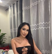 Lisa big top both VIP - Masajista in Dubai