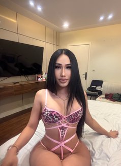 Lisa big top both VIP - masseuse in Riyadh Photo 8 of 10