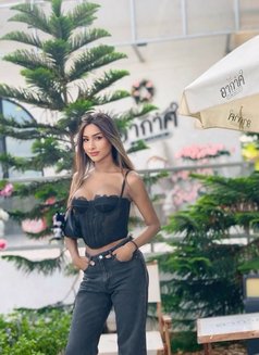 Lisa Both and good top 6 inch - Transsexual escort in Bangkok Photo 10 of 10