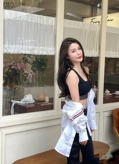 Lisa - escort in Shenzhen Photo 5 of 5