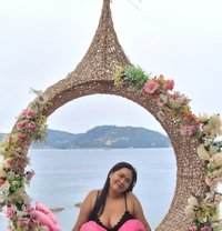 Lisa chubby thai lady - masseuse in Phuket Photo 12 of 13