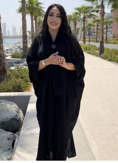 Lisa - escort in Kuwait Photo 5 of 6