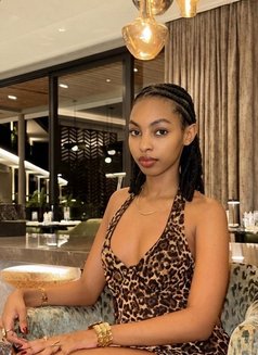 Lisa - escort in Riyadh Photo 1 of 1