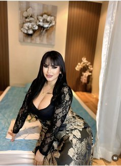 Lisa - escort in Abu Dhabi Photo 10 of 10