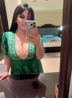 Lisa - escort in Abu Dhabi Photo 11 of 11