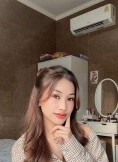 Lisa 🇧🇭 - masseuse in Al Juffair Photo 2 of 2