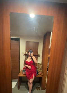 Lisa - escort in Bangalore Photo 5 of 5