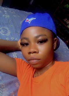 Lisa - escort in Cairo Photo 4 of 6