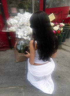 Lisa - puta in Mecca Photo 1 of 1