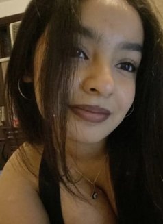 Lisa - escort in Mauritius Photo 4 of 6