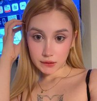 Lisa - escort in Tokyo Photo 1 of 13