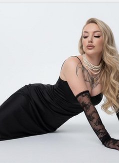 Lisa Hot Tall Goddess - escort in Dubai Photo 9 of 13