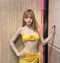 Lisa nice on TB - Transsexual escort in Singapore