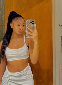 Lisa in Mabela Now - escort in Muscat Photo 1 of 2