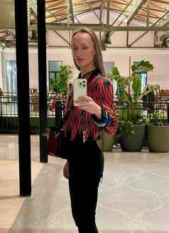 Lisa INDEPENDENT - puta in İstanbul Photo 2 of 11