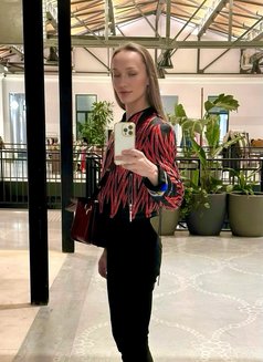 Lisa INDEPENDENT - puta in İstanbul Photo 3 of 11