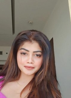 Lisa - escort in Pune Photo 8 of 12