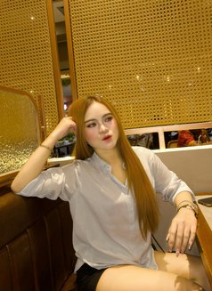 Lisa - escort in Bali Photo 2 of 4