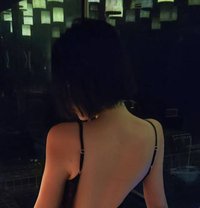 Lisa - escort in Tokyo Photo 2 of 9