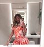 Lisa - puta in Dubai Photo 5 of 6