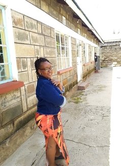 Lisa - puta in Nairobi Photo 1 of 1