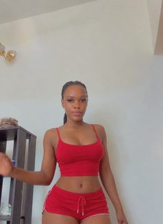Lisa - escort in Candolim, Goa Photo 2 of 3