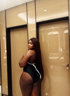 Lisa Lison - escort in Dubai Photo 3 of 3