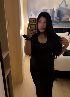 Lisa - escort in Amman Photo 2 of 8