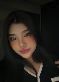 Lisa - escort in Amman Photo 3 of 8